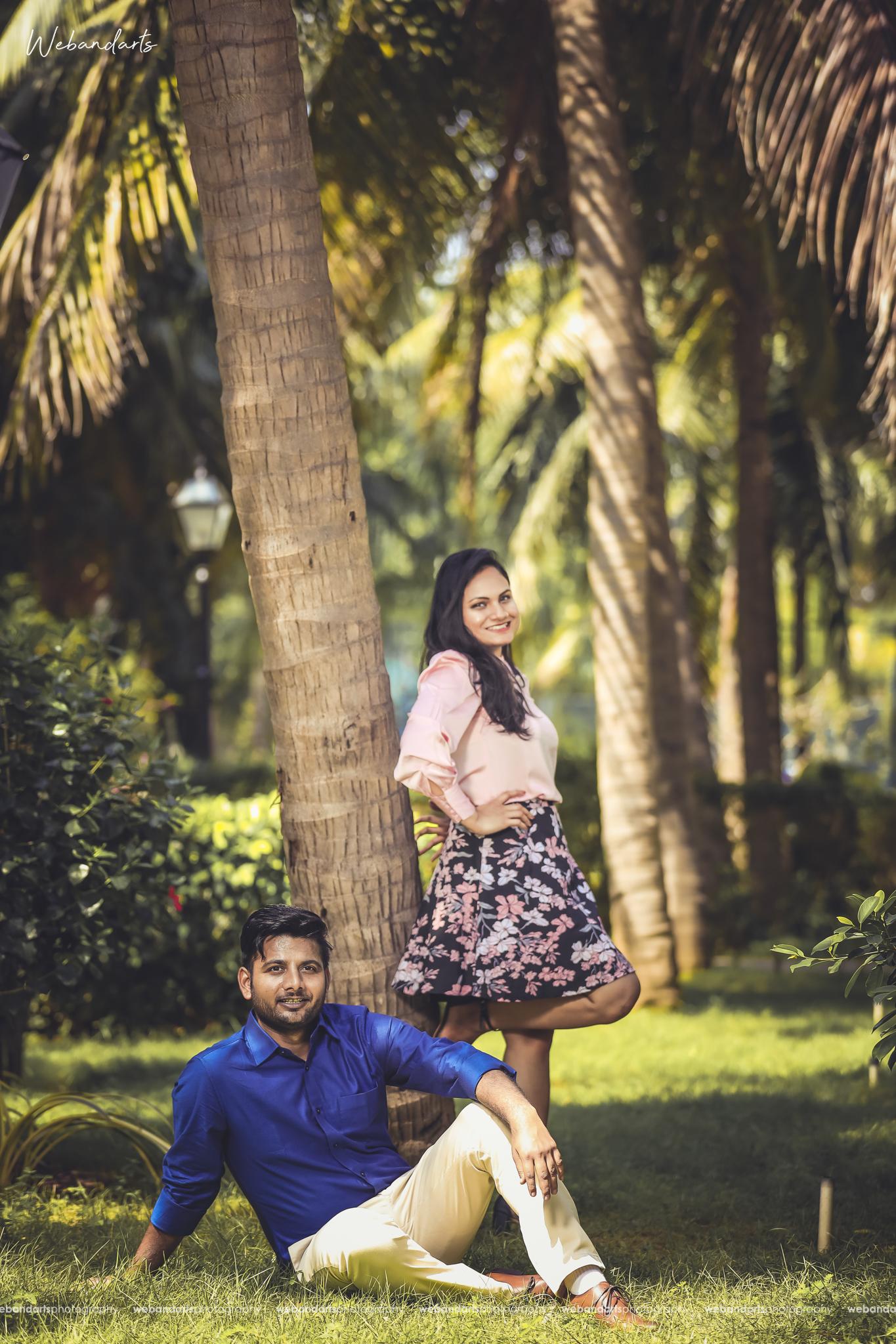 couple-outdoor-coconut-tree-garden-pondicherry-resort_1140