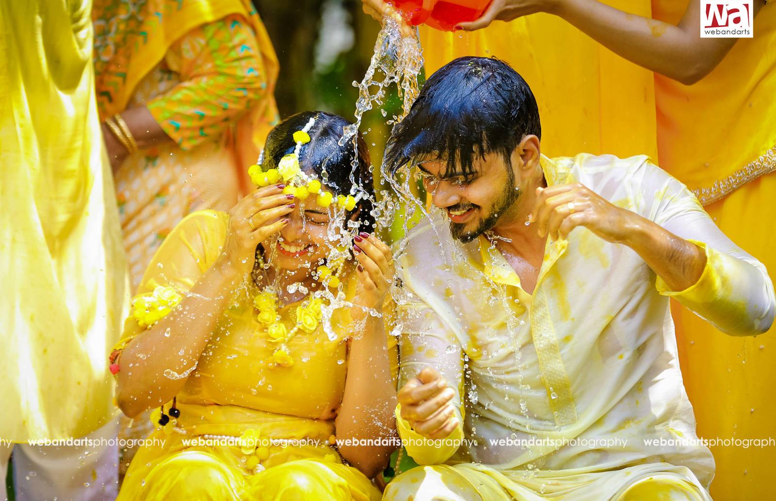 family-outdoor-photography-haldi-jain-wedding-chennai-pondicherry_932