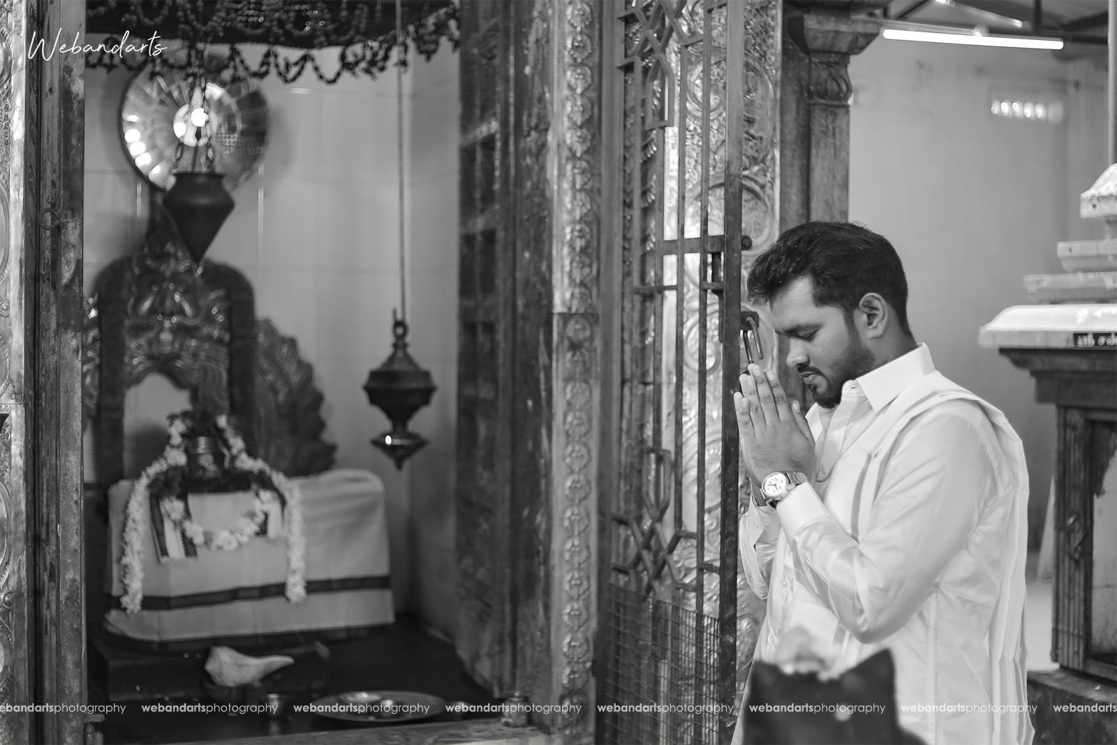 hindu-wedding-pondicherry-temple-black-white-marriage-2021_1103