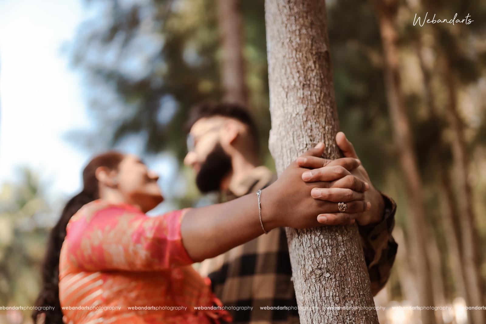 pre-wedding-photography-france-couple-pondicherry-paris-ocean-spray_1339