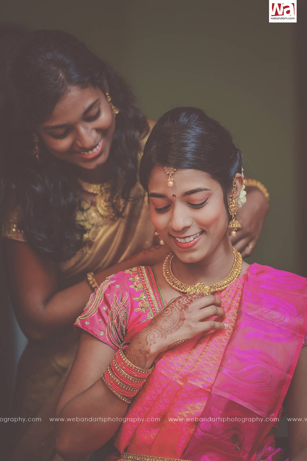 reception-photography-french-couple-sister-love_419